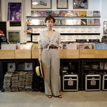 Petite Gamine-yarn-dyed linen pants