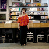 P G-linen acetic acid color blouse