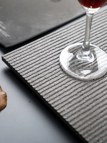 Тихое серое туалетное стеновая плитка Ухабляющая вода по течению каменной кирпич