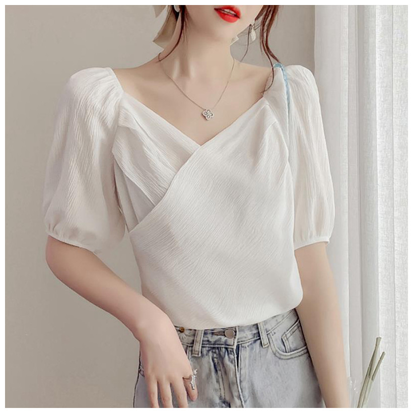 Summer V-neck chiffon shirt women's professional women's 2021 new short coat design feeling small short sleeve T-shirt