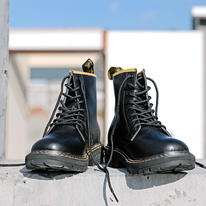 Genuine leather Martin boots Men's eight holes High cylinder Inn Wind Inn Wins shoes lovers Overalls autumn Winter men's shoes Black