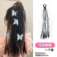 Голубая бабочка притворяется