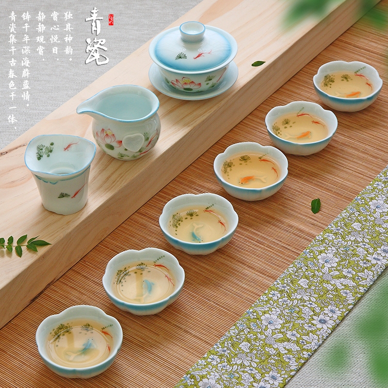 Pure manual hand - made celadon lotus kung fu tea cups of a complete set of blue and white porcelain ceramic teapot teacup gift boxes
