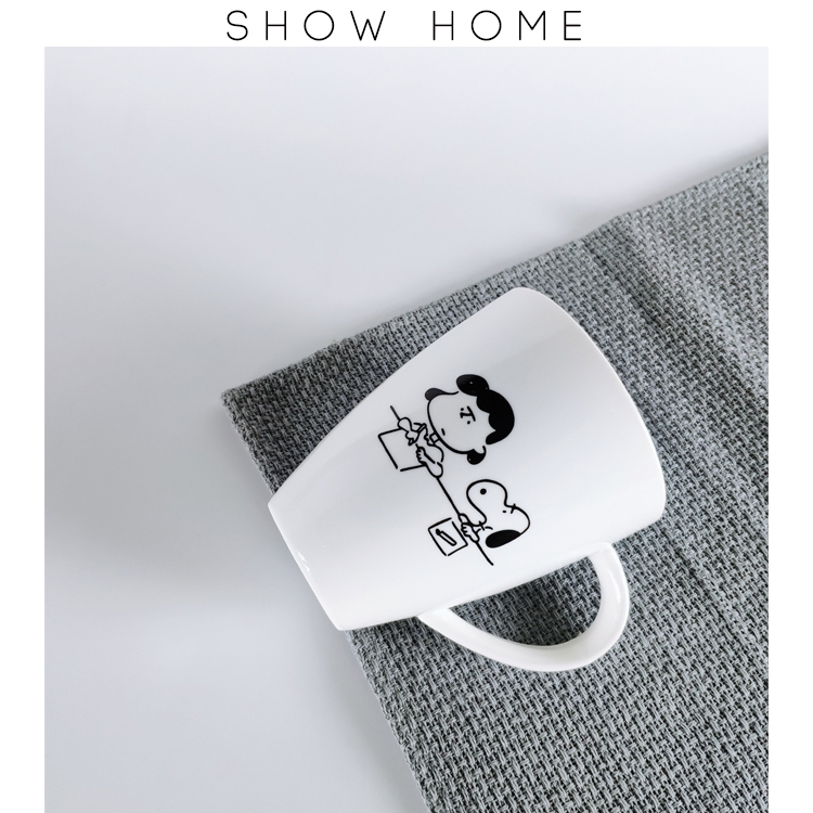 SH ˇ Snoopy Snoopy oat of ceramic cup with cover with a spoon, keller express young girl heart ins in northern Europe
