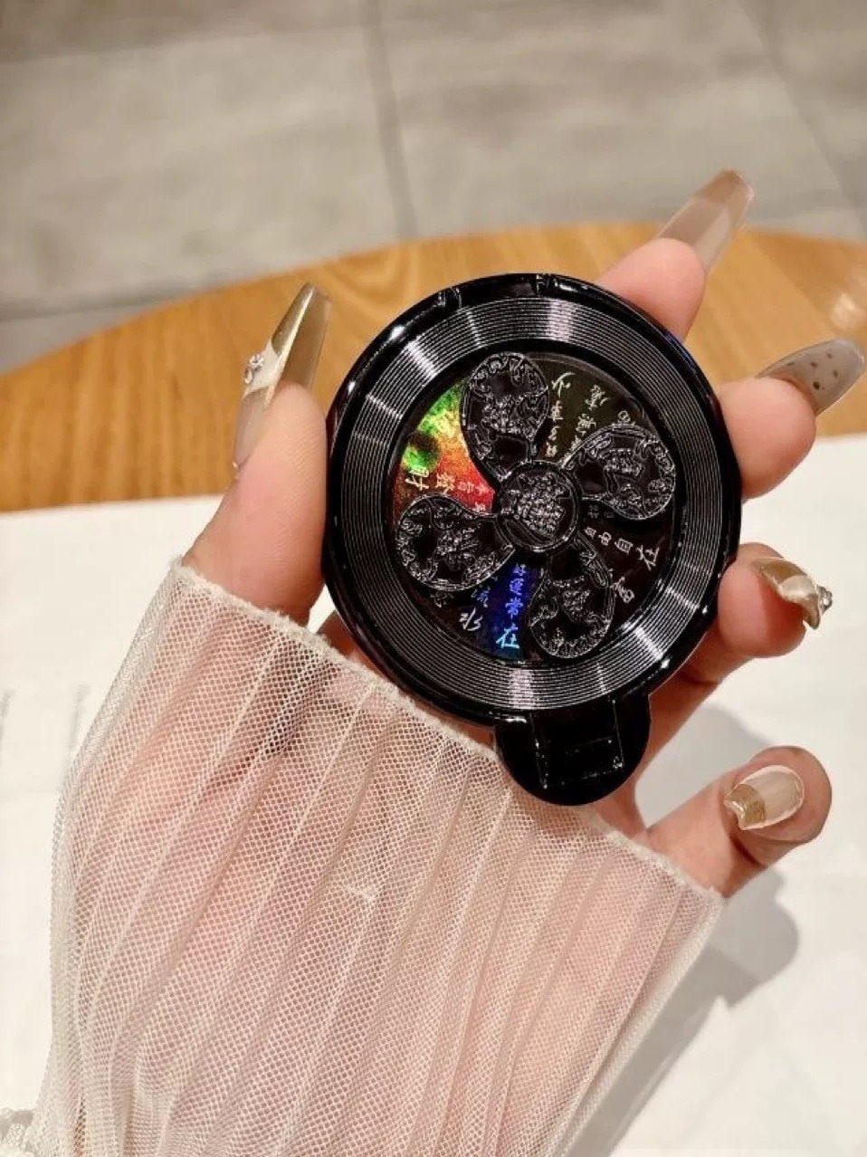 Adhesive Rotating Gyro Stand Chinese Style Strong Adhesive Desktop Stress Relief Wealth-Attracting Universal Phone Case