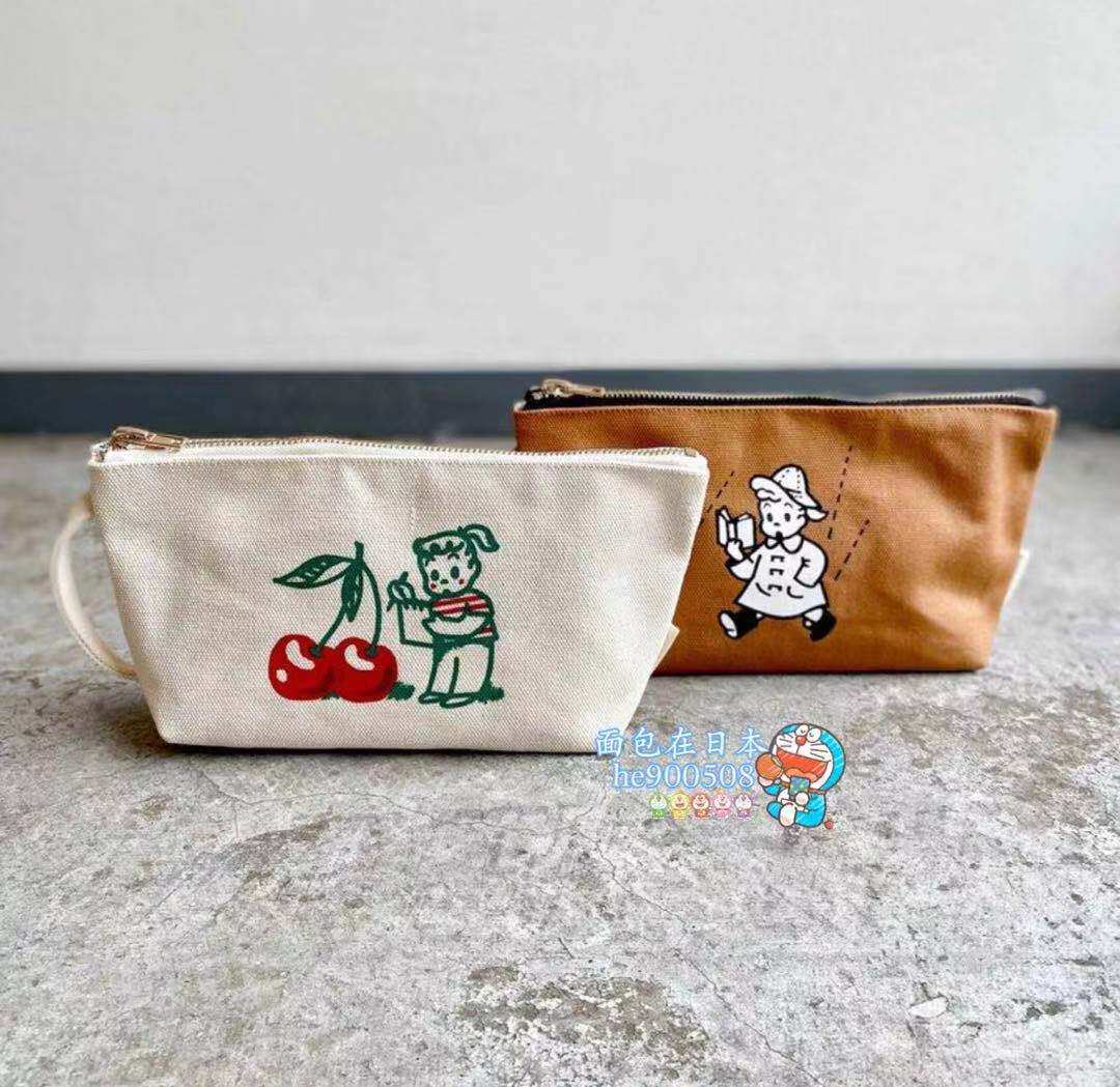 Special price Spot Japan's original Tian Zhan exhibition bought white tea color containing makeup bag-Taobao