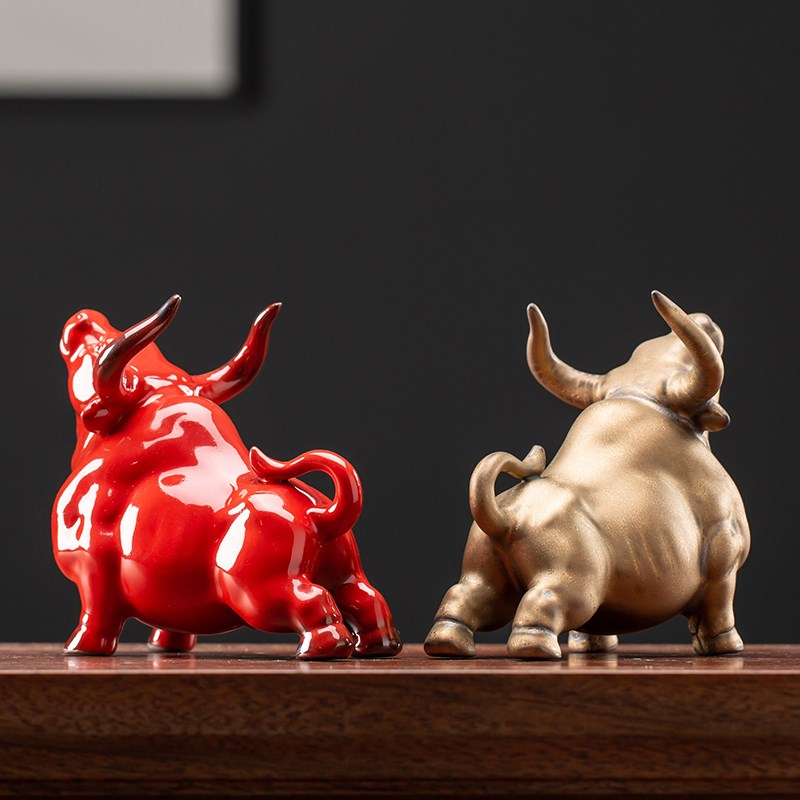 Creative ceramic red bull furnishing articles home decorations lucky mascot zodiac year of the ox gifts and the living room.