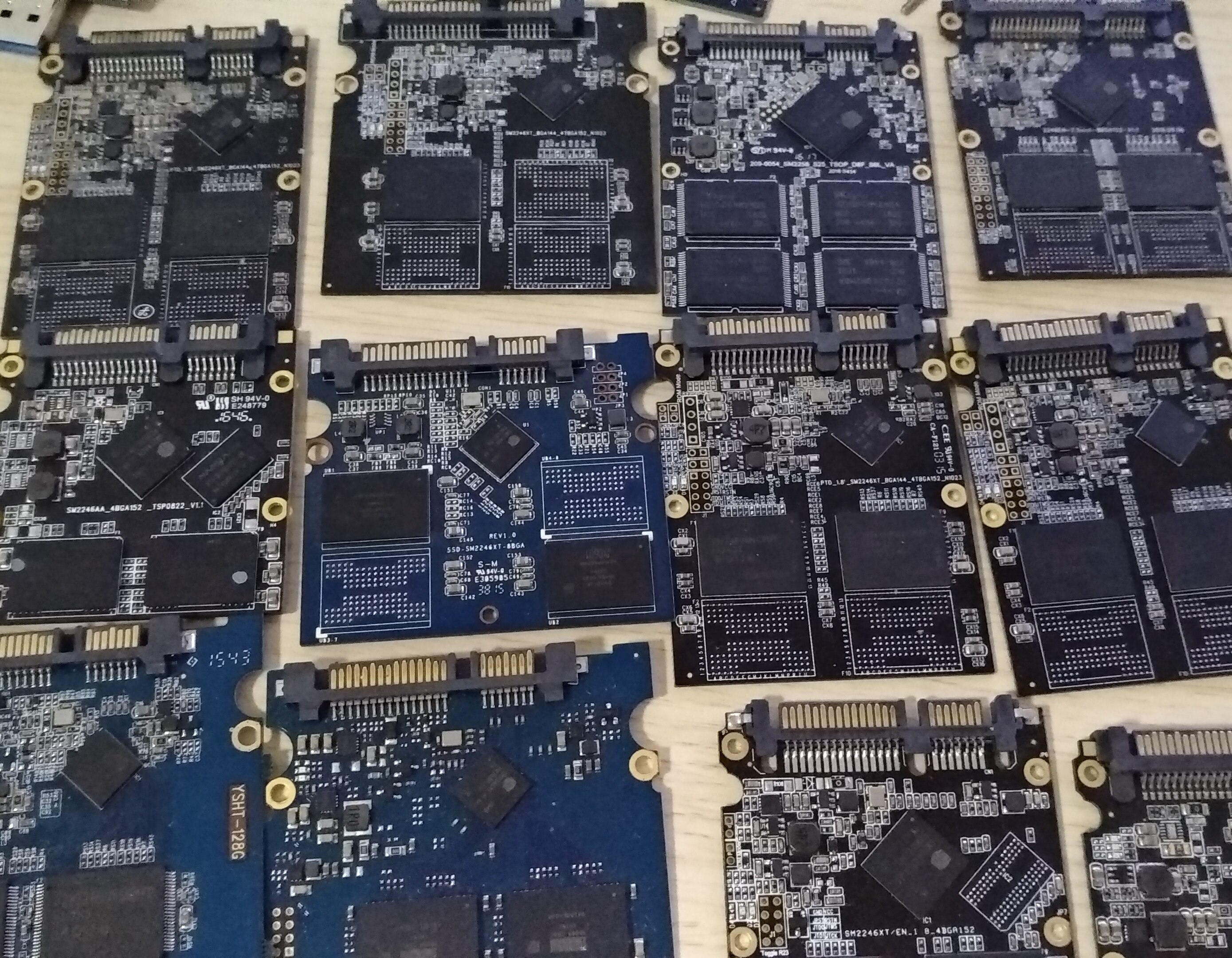 Repair repair bad SSD Bad solid state drive does not recognize the disk can not be formatted and other problems disk package return mail