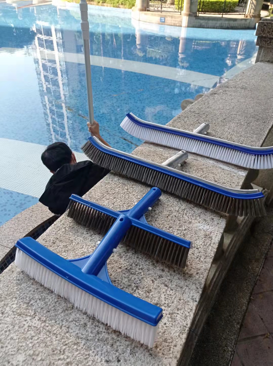 Swimming Pool Wash Brush Fish Pool Clean God Instrumental Pool Wall Pool Bottom Green Tunic Brush Rubber Brush Wire Brush Clean-Taobao