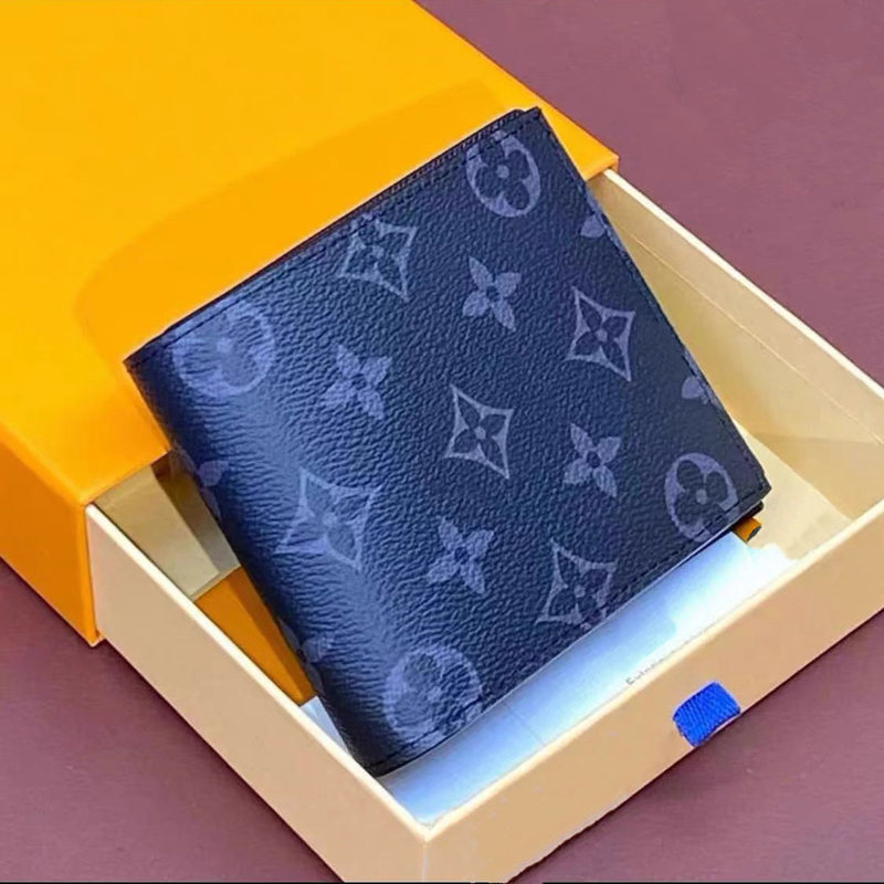 2026 New Model Genuine Leather Short Wallet for Men and Women, Fashionable Card Slot Short Bifold Coin Purse 80% off Card Holder