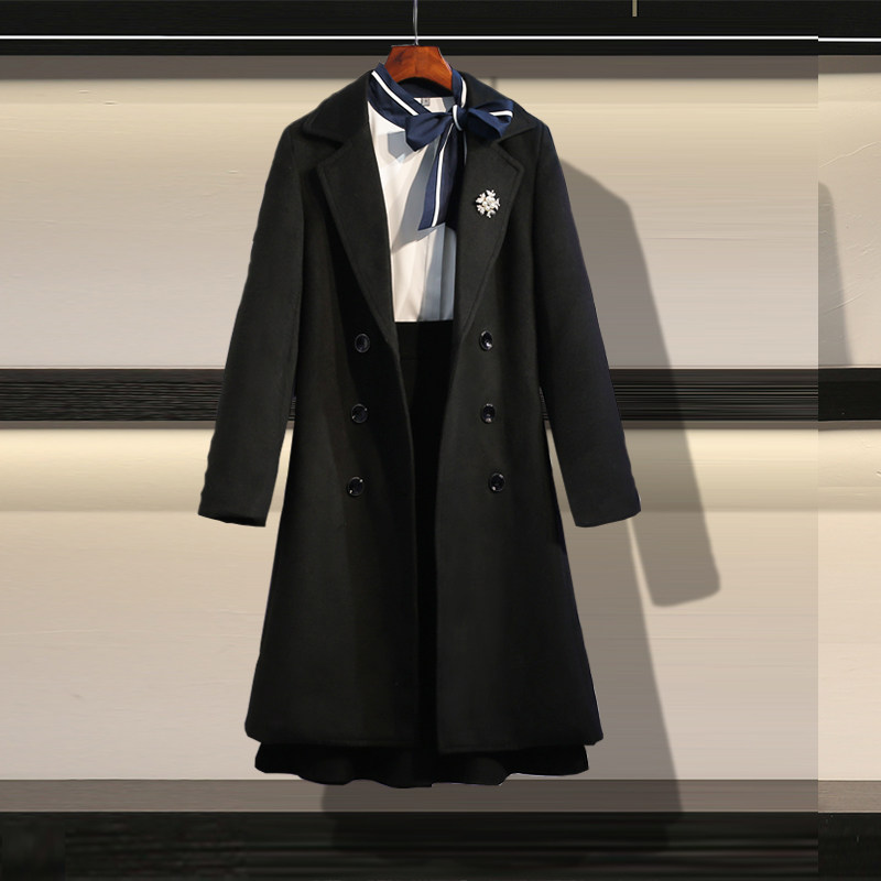 The long - term 2019 new thicker wear of the coat girl Nice working clothes in autumn and winter