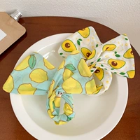 2 куска фруктов