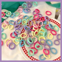 Свежий, маленький, новый цвет