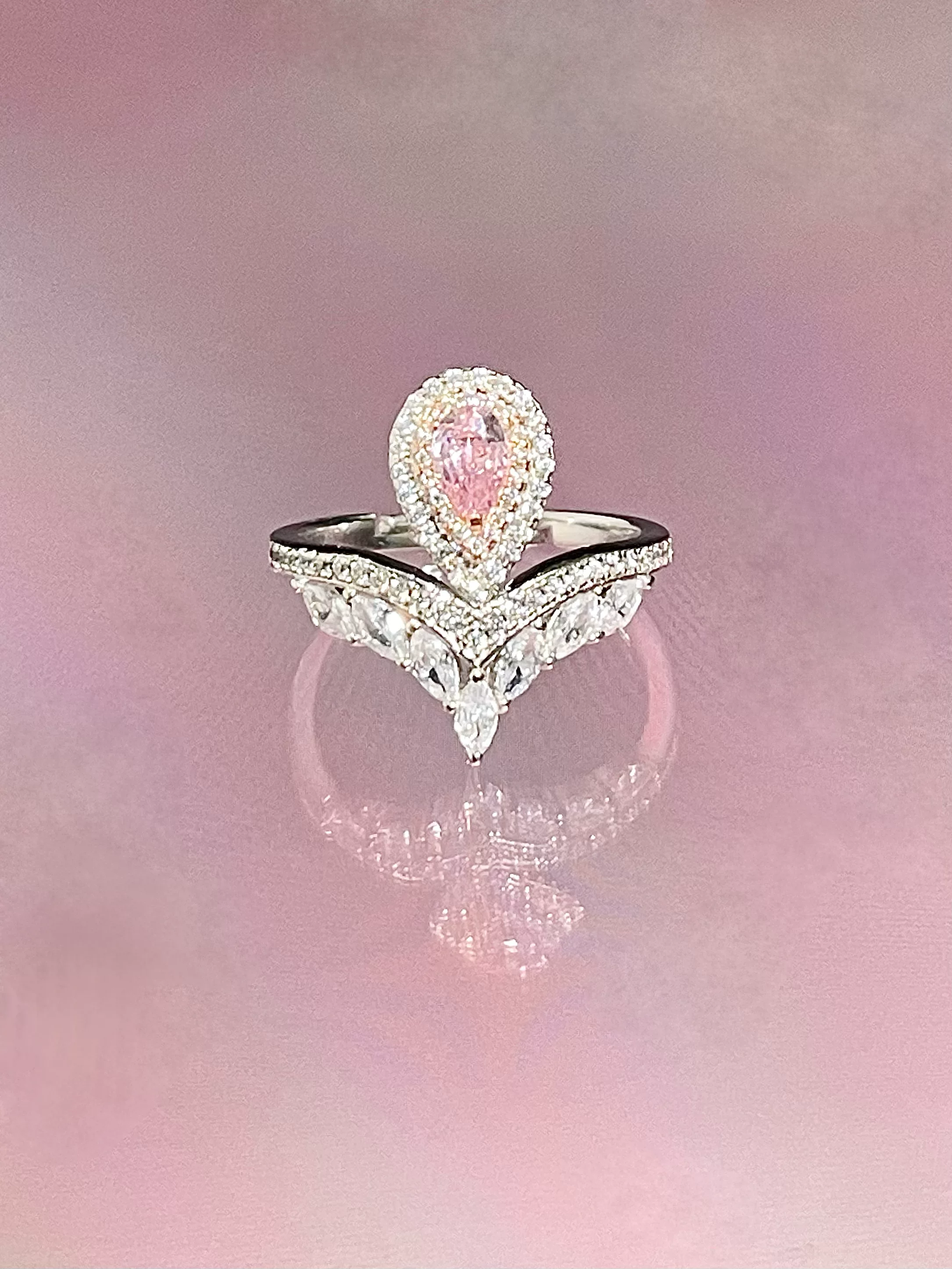 [Princess Crown] MELANTHALE lace edge V -shaped double -layer ring