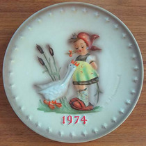 Western porcelain collection German Heem dolls 1974 hand-painted annual disc porcelain disc hanging disc