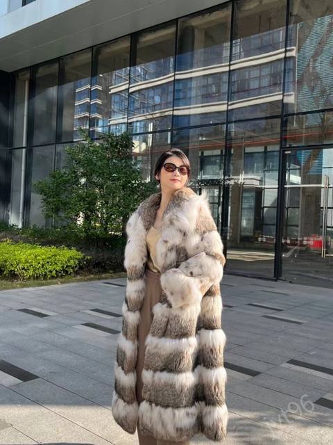 ນຳເຂົ້າ Lynx fur coat ຫນັງທັງຄົນອັບເດດ: Bobcat light luxury hooded fur fur coat large lapel coat new women and men