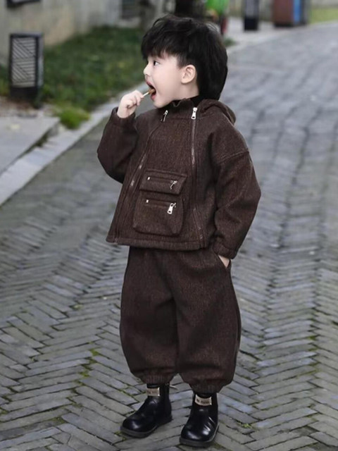 French Boys' Sweatshirt Set, Spring and Autumn Style, Thickened Pullover Hooded Baby Sports Children's Fleece Two-Piece Set