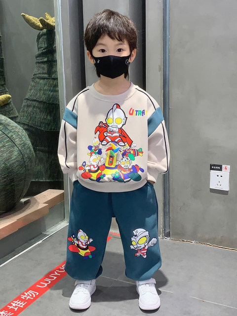 French Ultraman Children's Clothing Boys' Autumn Outfit Set 2025 New Baby Sweatshirt Spring and Autumn Style Children's Cool Clothes