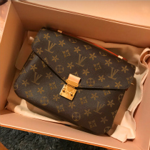 French Fashion Classic Big Card Pet Backpack 2022 New Tide Genuine Leather Flowers Soft Leather Trend 100 Hitch Dog Bag