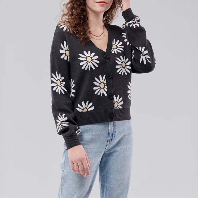 Practical and Stylish Spring American-Style Commuter Daisy Jacquard Loose Short Drop-Shoulder Sleeve Cardigan Sweater Jacket for Women Practical and Stylish Spring American-Style Commuter Daisy Jacquard Loose Short Drop-Shoulder Sleeve Cardigan Sweater Jacket for Women