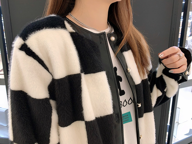 Мех/искусственный мех 冬款加绒皮草亲子装外套 Fall in love with beautiful girls