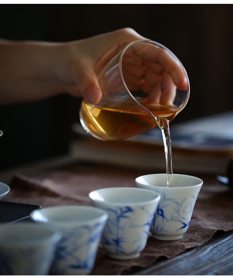 Hand - drawn by clay sample tea cup jingdezhen manual under the white porcelain glaze color cup bowl kung fu tea cup master CPU