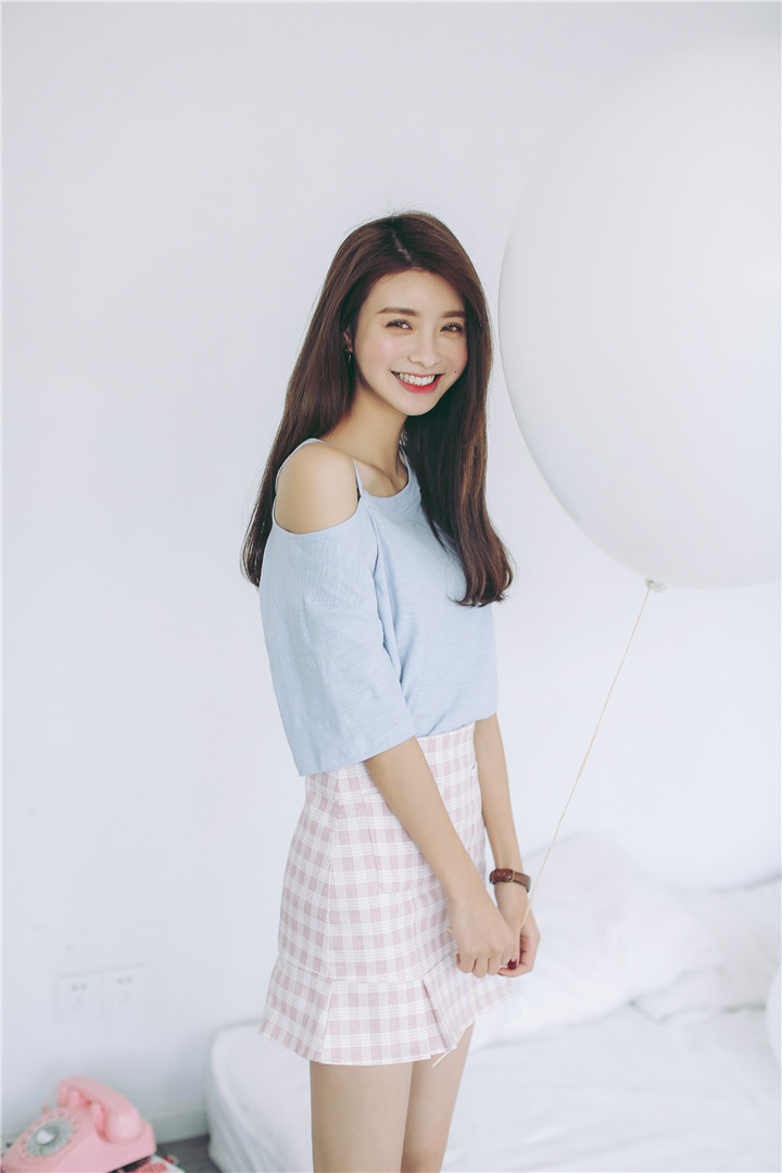 VK旗艦店 韓版純色簡約露肩百搭時尚短袖上衣