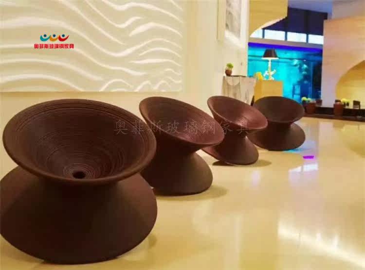 Creative top chair shopping mall fiberglass leisure chair adult 360 tumbler chair rotating chair public rest chair