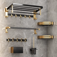 Легкие роскошные полотенца на стойке бесплатно, настенная стена, висящая ванная комната, туалетная туалетная душевая комната для ванной комнаты