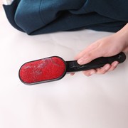 máy cắt len xù Quần áo Nhật Bản bàn chải tĩnh điện tẩy lông tẩy lông bàn chải lông bàn chải lông dính quần áo hút bàn chải bụi - Hệ thống giá giặt máy cắt xù lông quần áo