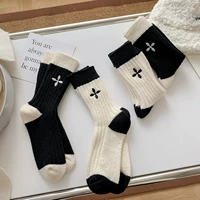 Locesocks Mid -Tube Colors, вышитые поперечные носки, шерстяные носки, женские солнцезащитные чулки.