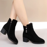 Martens, короткие сапоги, утепленные матовые демисезонные ботинки, туфли, из натуральной кожи