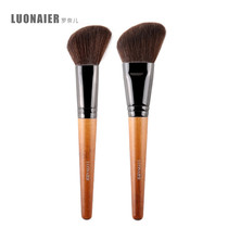 Bevelled blush brushed bevelled beveled brush with high light brushed bulk powder brushed powder brushed soft hair brush with beauty tool shaded brush