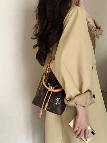 Демисезонная брендовая сумка на одно плечо, коллекция 2021, изысканный стиль