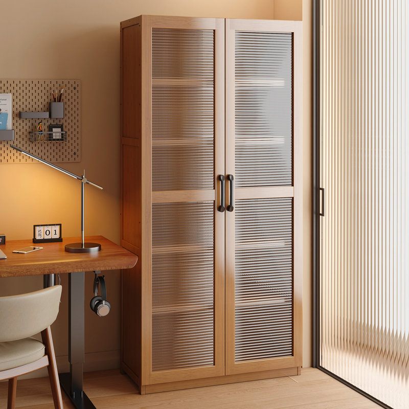 Dustproof bookcase with door