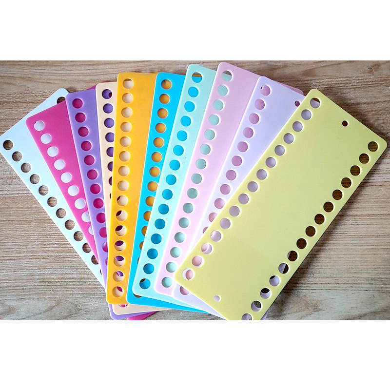 Cross stitch threading board Su embroidery embroidery color plastic threading board winding board wire management board color random