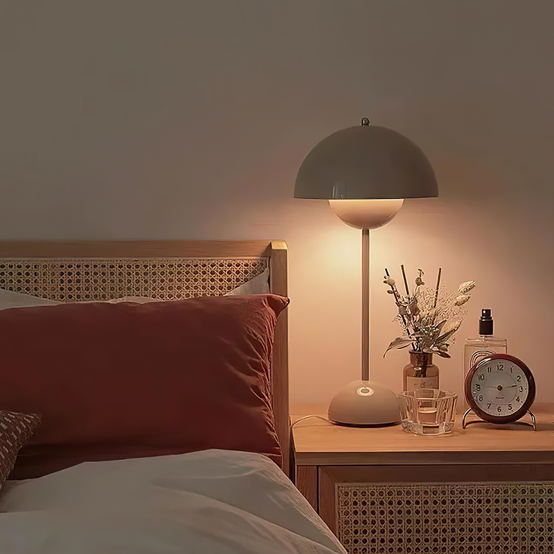 Danish designer Flower Table Lighting Network recommended plug-in touch atmosphere advanced sensation decorated bedroom headlight