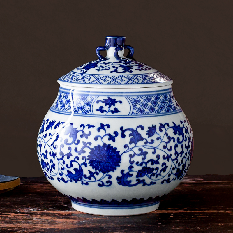 Фарфоровый сосуд. Фарфор ваза китайская династии цин 1736-1795. Фарфоровый сосуд. Китайская керамика династии цин. Китайская керамика посуда 16-17 века династия мин.