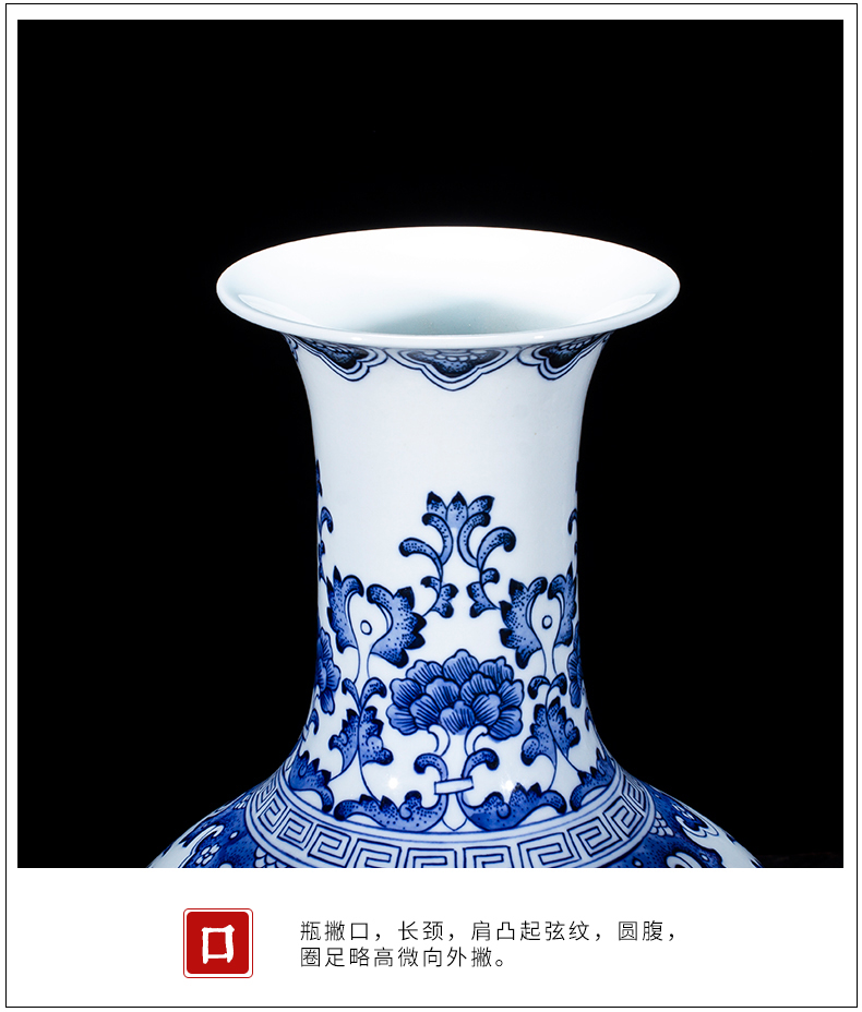 Jingdezhen ceramic vase sitting room place large blue and white porcelain Chinese style household TV ark, hand - made decorative vase