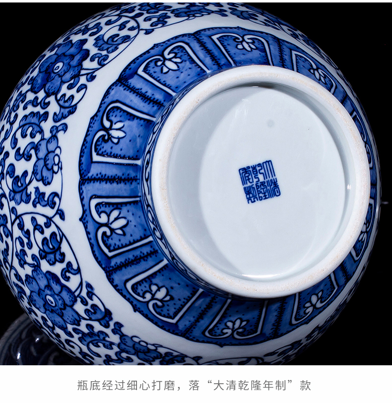 Jingdezhen ceramics vase furnishing articles antique hand - made flower arranging Chinese style household adornment blue and white porcelain is the living room