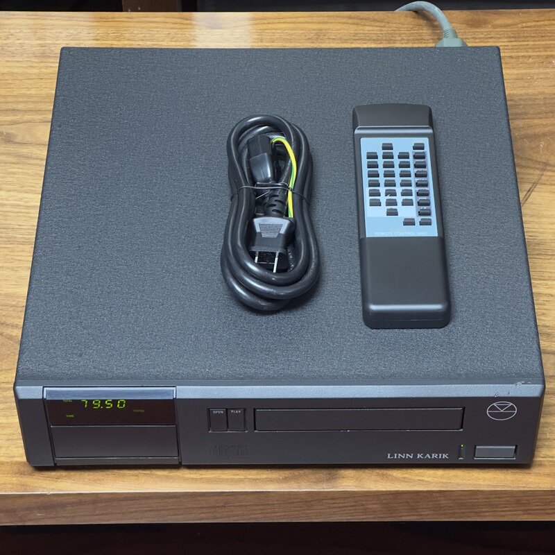 British Linn Karik Cd Player, in Perfect Working Condition, Voltage 220V. British Linn Karik Cd Player, in Perfect Working Condition, Voltage 220V.