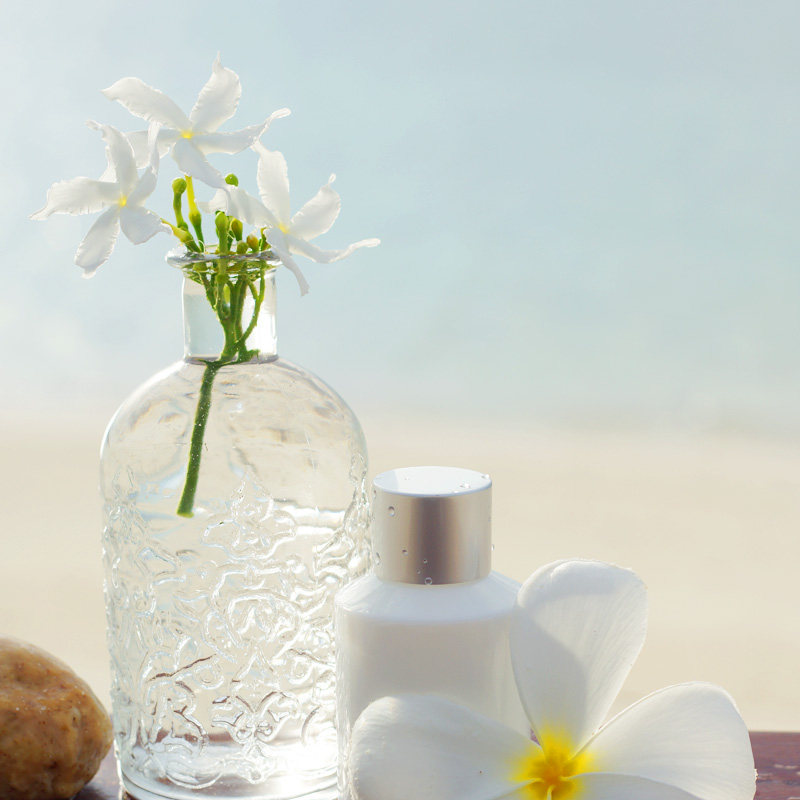 The flowers and grass of the world and the nice fragrance of the flowers and the ancient perfume