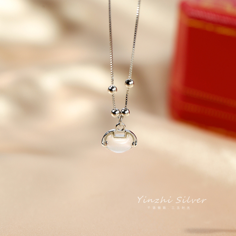 Zhou Dafu Huanmei pure silver necklace woman Ping An lock pendant long life lock light extravagant and small crowdlock bone chain 2021 New