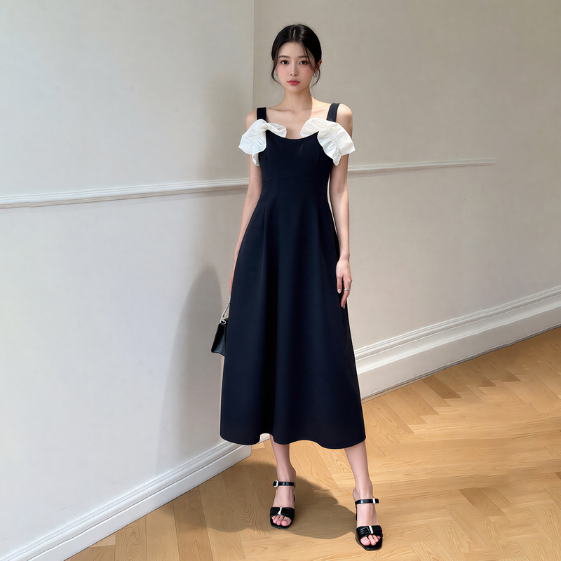 Black Long Strap Dress with a Luxurious and Sophisticated French Ruffle Design, Slimming Dress for Women, New Summer 2026 Model