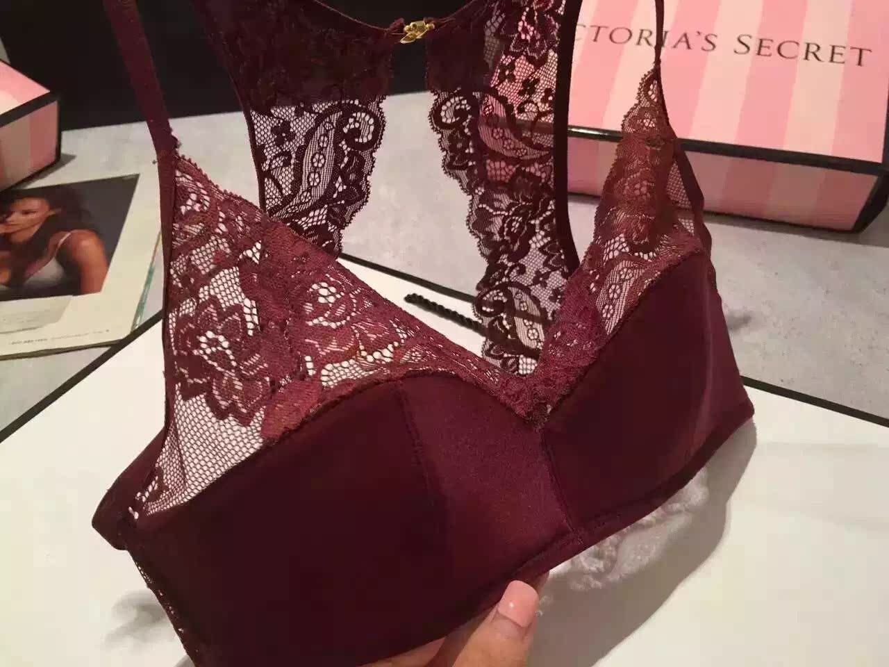 Châu Âu và Hoa Kỳ đồ lót phụ nữ ren mỏng gợi cảm không có vòng nửa ly đồ lót làm đẹp trở lại đồ lót dây	