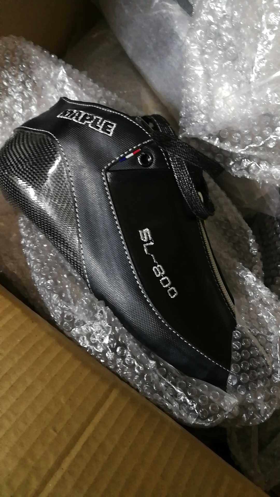 Shoes on MAPLE-Taobao