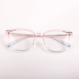 Стакан женскую миопию может быть оборудована определенной степенью линз -коробки, чтобы предотвратить анти -радиацию и круглое лицо.