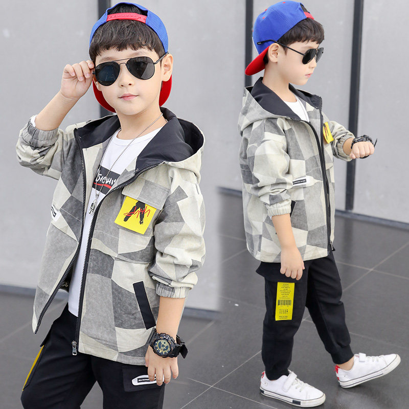 Children's clothing boys spring coat in the childhood Yang Yang Fashion jacket children handsome camouflage storm