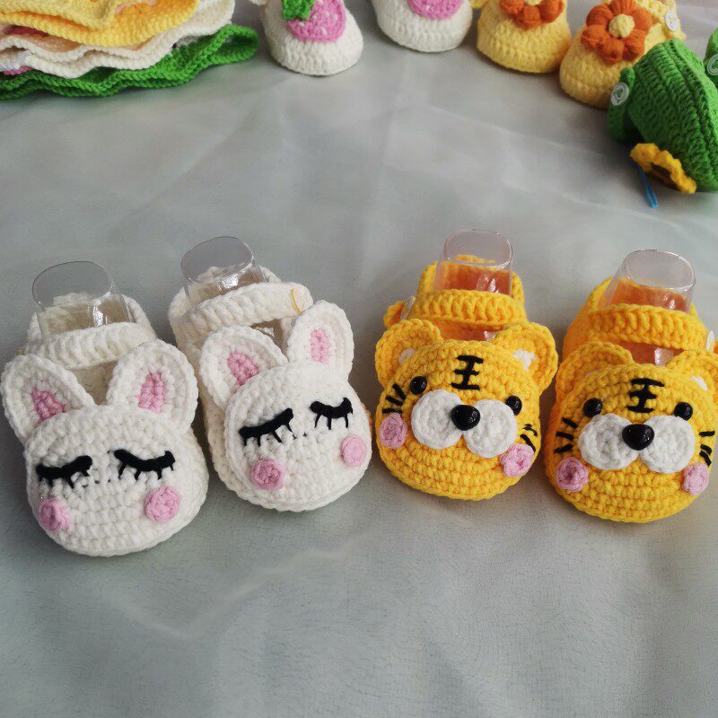 Tiger head shoes baby 1 year old knitted pure handmade wool knitted baby shoes 0-12 months baby diy material package