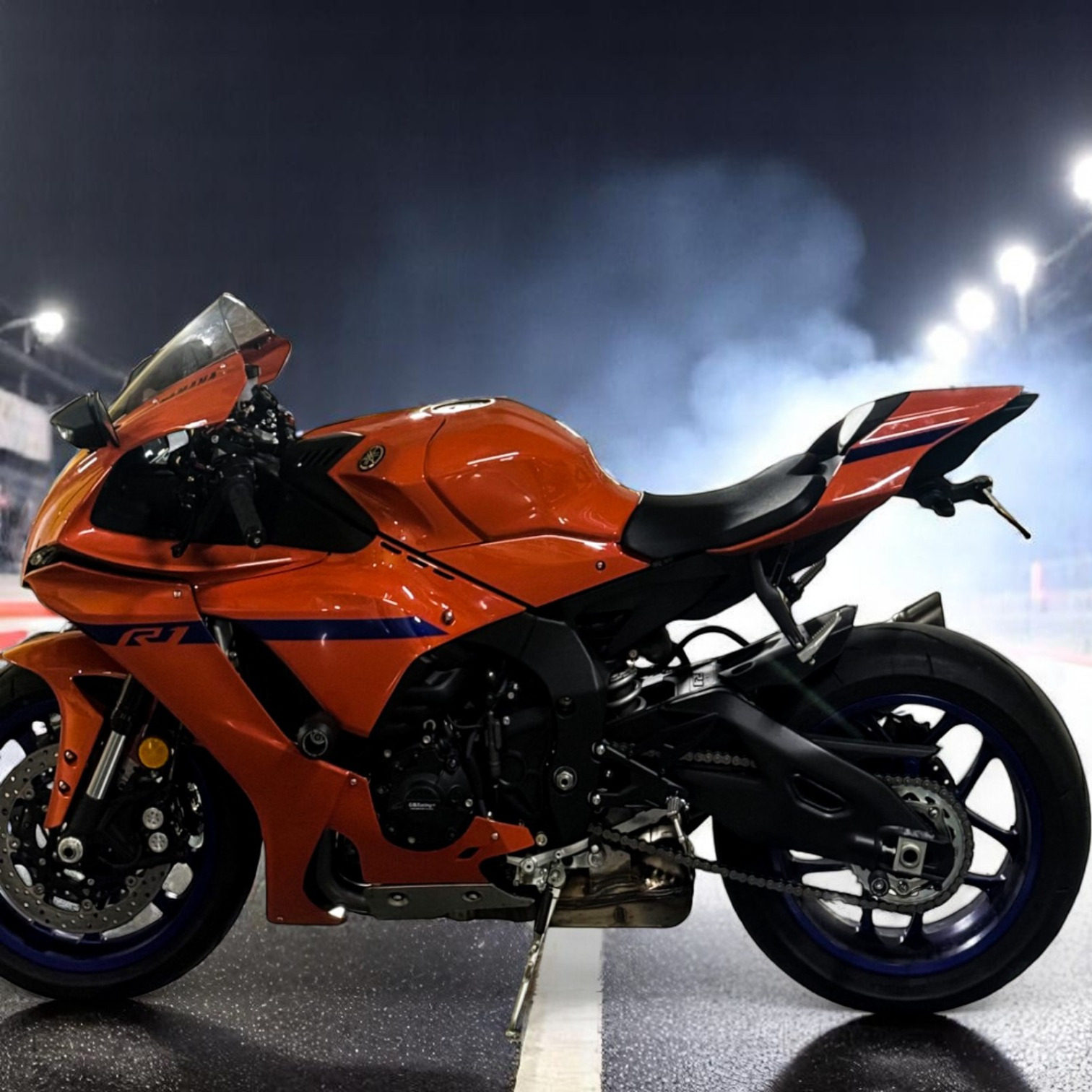 2025雅马哈R1/R1M改装EP短尾牌照架+水箱护网+升高脚踏全测评！机车党必